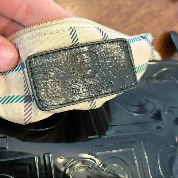 Liz Claiborne Black Faux Patent Leather Crossbody Purse Shoulder Bag Glossy Logo - Picture 3 of 13